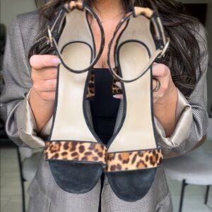 Ann Taylor animal print size 9 Heels